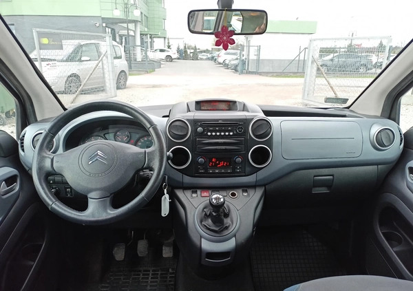 Citroen Berlingo cena 15900 przebieg: 293000, rok produkcji 2008 z Warszawa małe 121